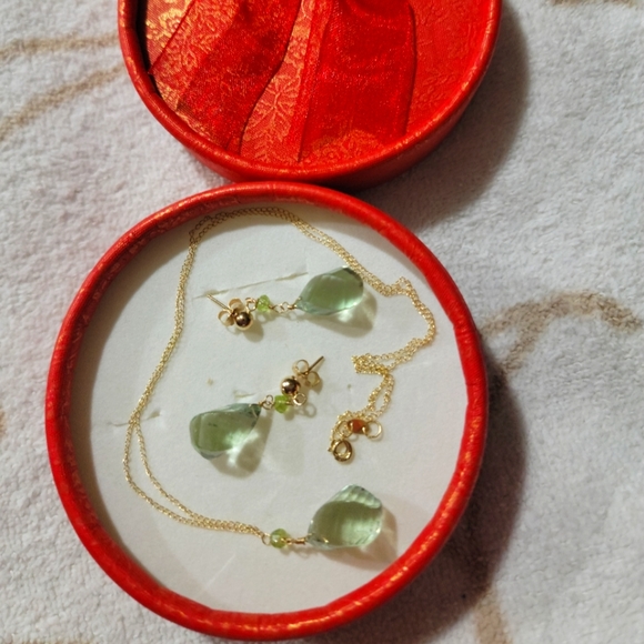 Green Gemstone Set - Picture 1 of 2